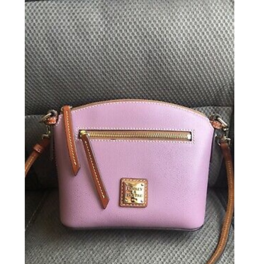 ✨SOLD✨ Dooney & Bourke Domed Leather Crossbody